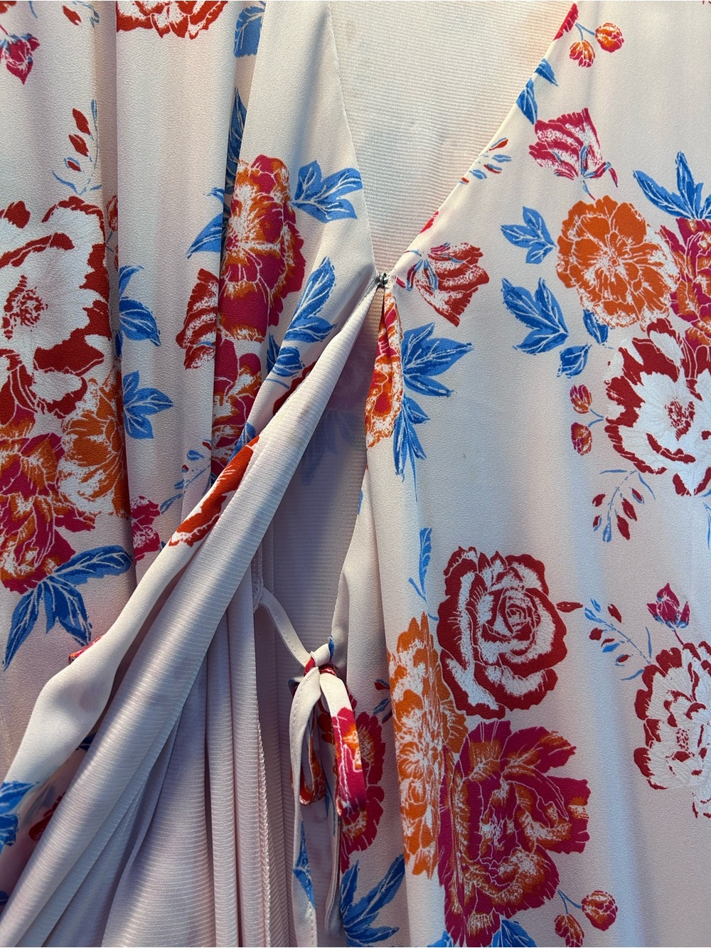 Floral wrap wedding guest dress - Picture 6 of 13